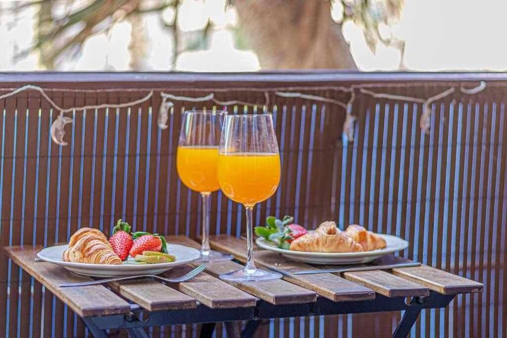 797 Holiday Rentals - Equipado Estudio Cerca Del Parque La Paloma ベナルマデナ エクステリア 写真