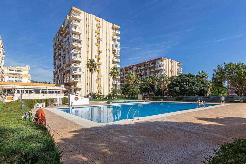 797 Holiday Rentals - Equipado Estudio Cerca Del Parque La Paloma ベナルマデナ エクステリア 写真
