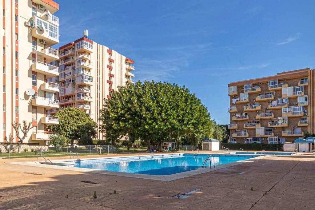 797 Holiday Rentals - Equipado Estudio Cerca Del Parque La Paloma ベナルマデナ エクステリア 写真